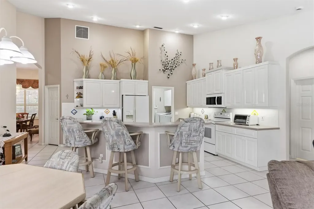 5608 Eastwind Drive Sarasota FL 34233