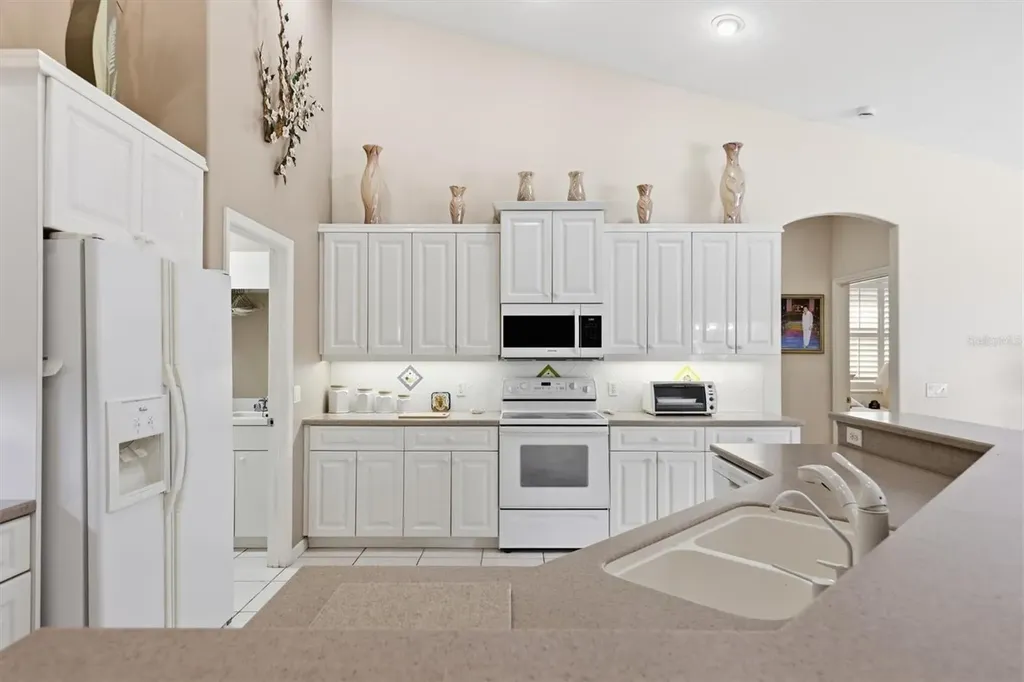 5608 Eastwind Drive Sarasota FL 34233