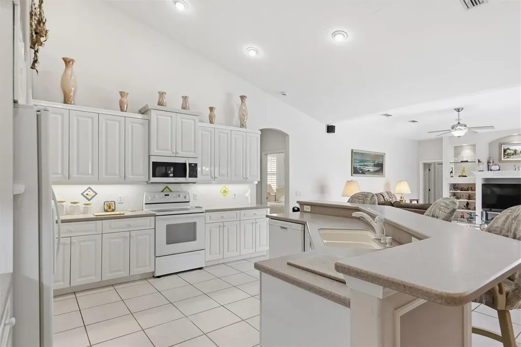 5608 Eastwind Drive Sarasota FL 34233