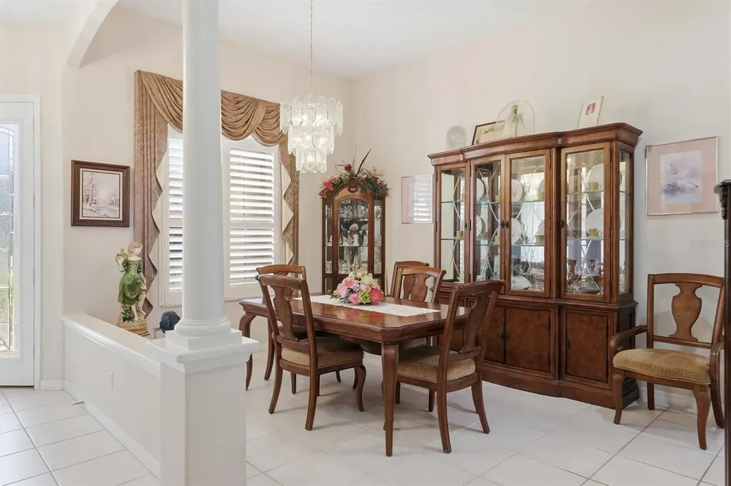 5608 Eastwind Drive Sarasota FL 34233