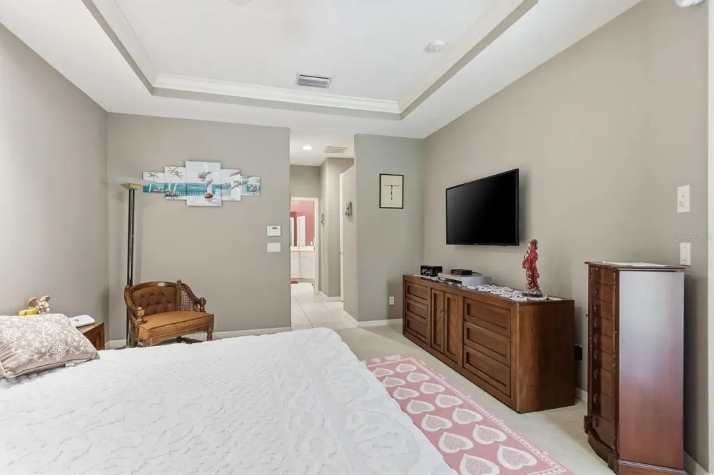 5608 Eastwind Drive Sarasota FL 34233