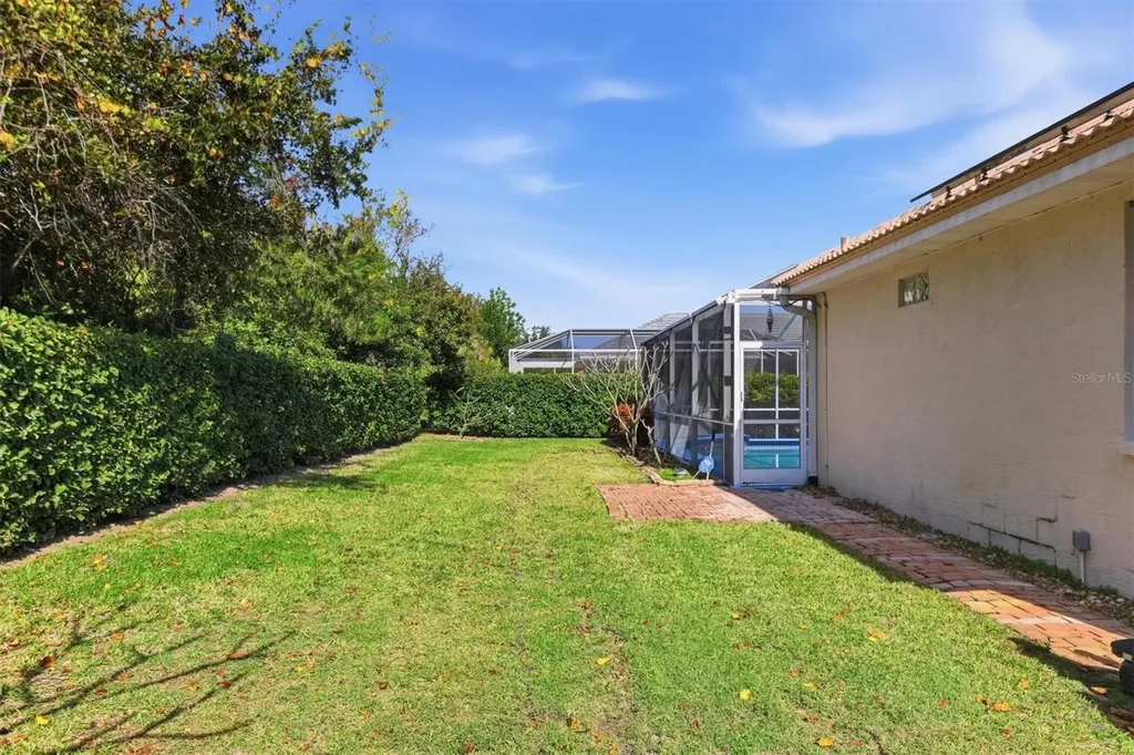 5608 Eastwind Drive Sarasota FL 34233
