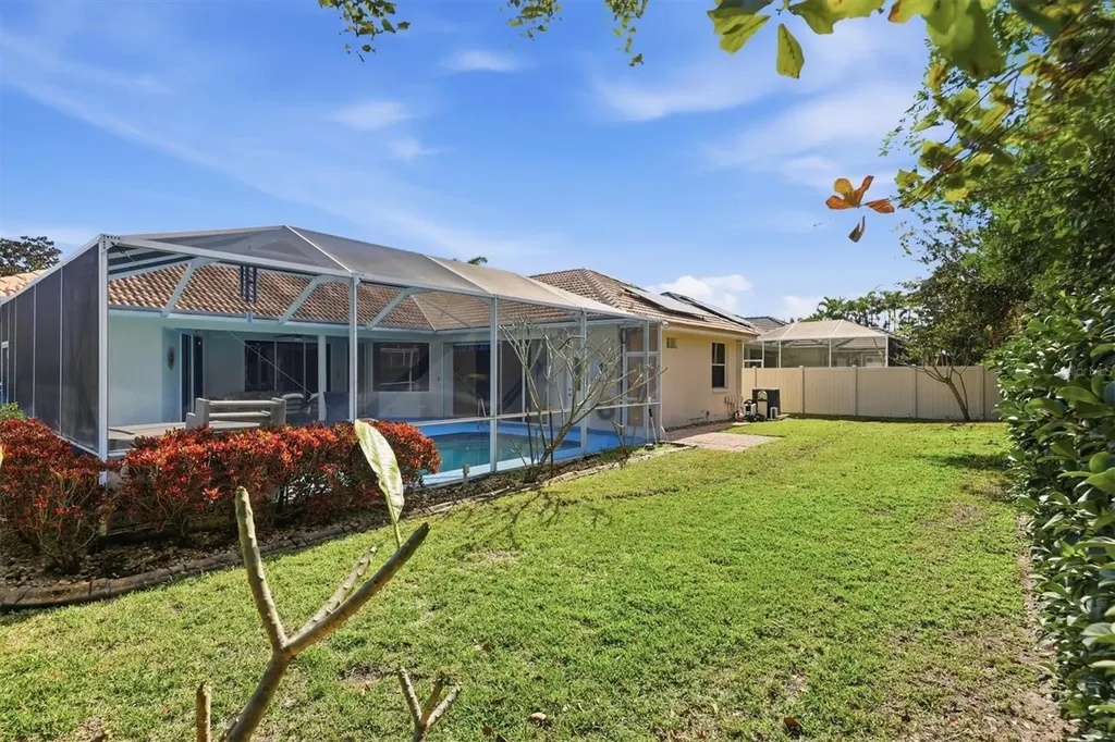 5608 Eastwind Drive Sarasota FL 34233