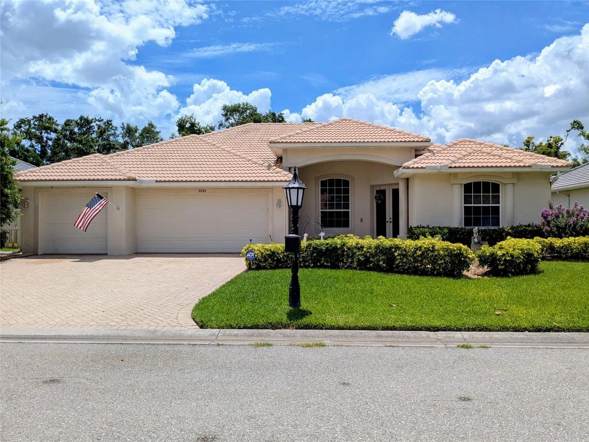 Sarasota FL, 5608 Eastwind Drive