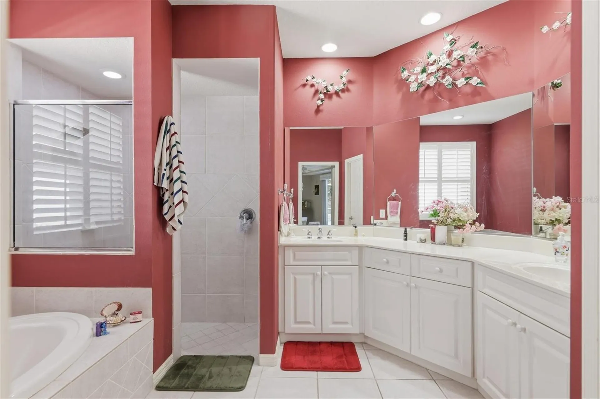 5608 Eastwind Drive Sarasota FL 34233