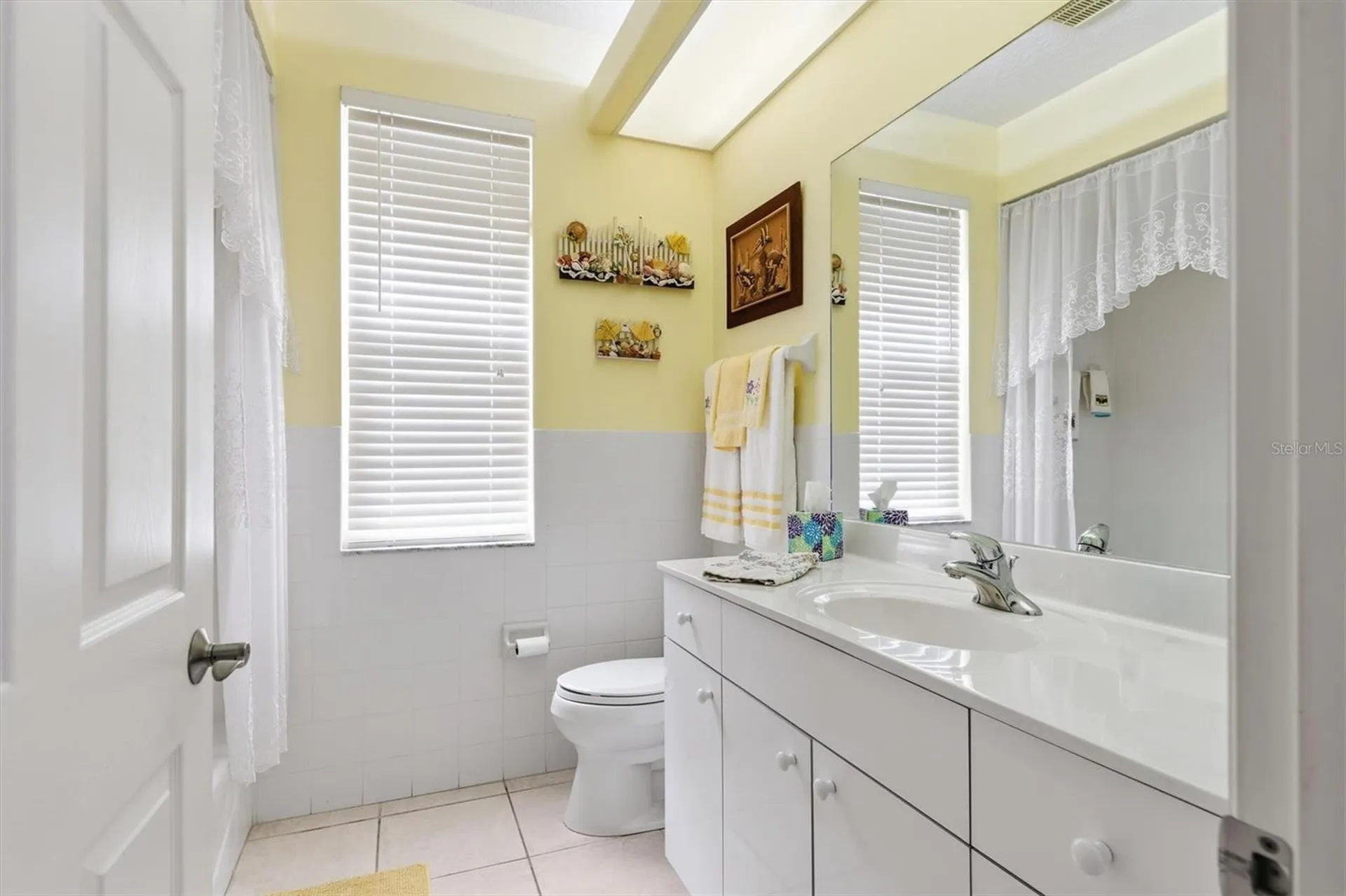 5608 Eastwind Drive Sarasota FL 34233