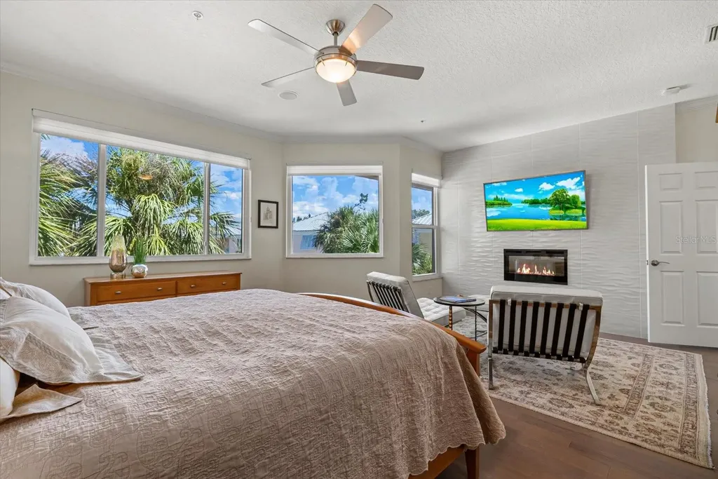 3942 Hamilton Club Circle Sarasota FL 34242