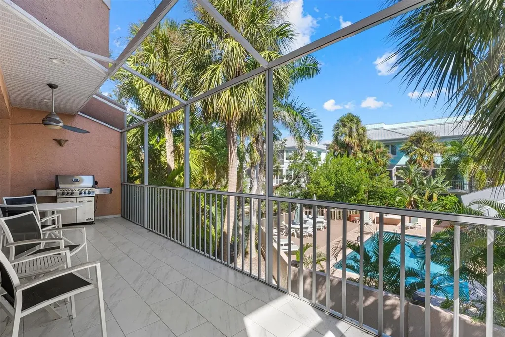3942 Hamilton Club Circle Sarasota FL 34242
