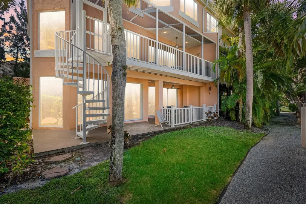 3942 Hamilton Club Circle Sarasota FL 34242