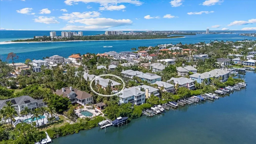 3942 Hamilton Club Circle Sarasota FL 34242