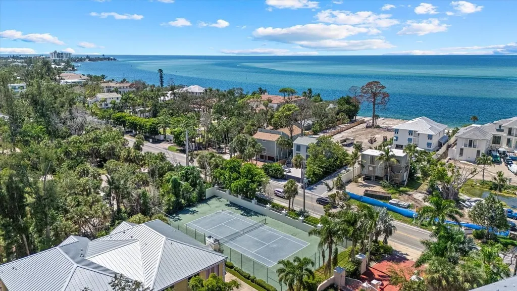 3942 Hamilton Club Circle Sarasota FL 34242
