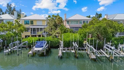 3942 Hamilton Club Circle Sarasota FL 34242