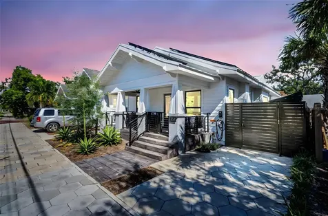 747 2nd Street N St Petersburg FL 33701