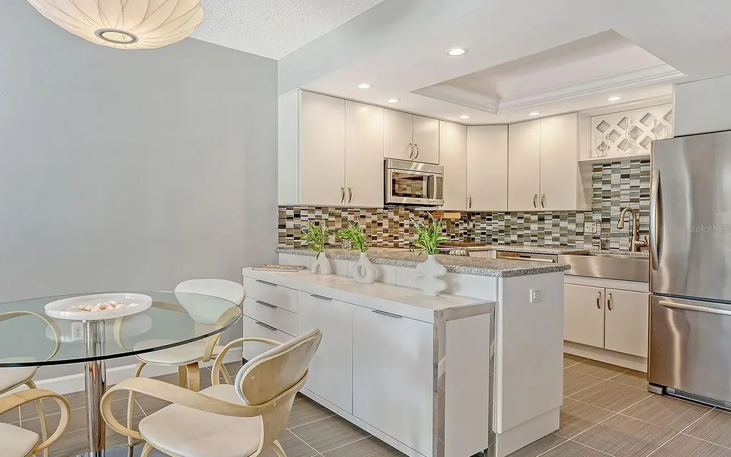 1212 Benjamin Franklin Drive Sarasota FL 34236
