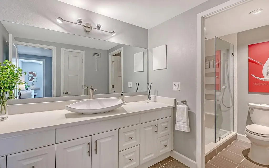 1212 Benjamin Franklin Drive Sarasota FL 34236