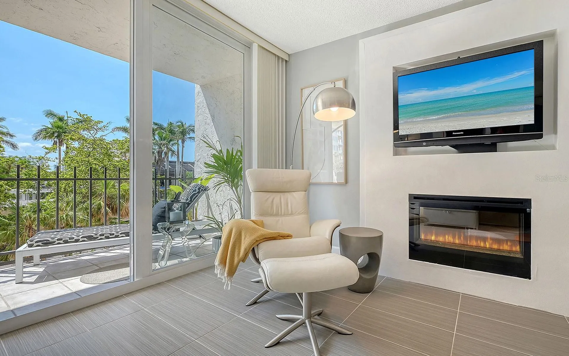 1212 Benjamin Franklin Drive Sarasota FL 34236