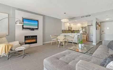 1212 Benjamin Franklin Drive Sarasota FL 34236