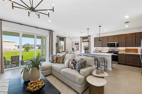 10653 NW Suncrest Loop Port St Lucie FL 34987