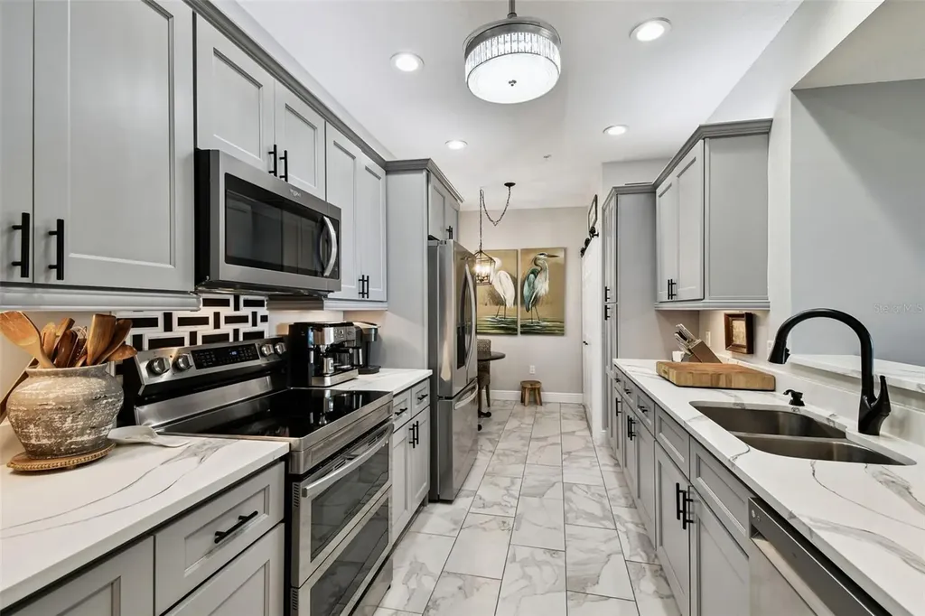 5 Island Park Place Dunedin FL 34698