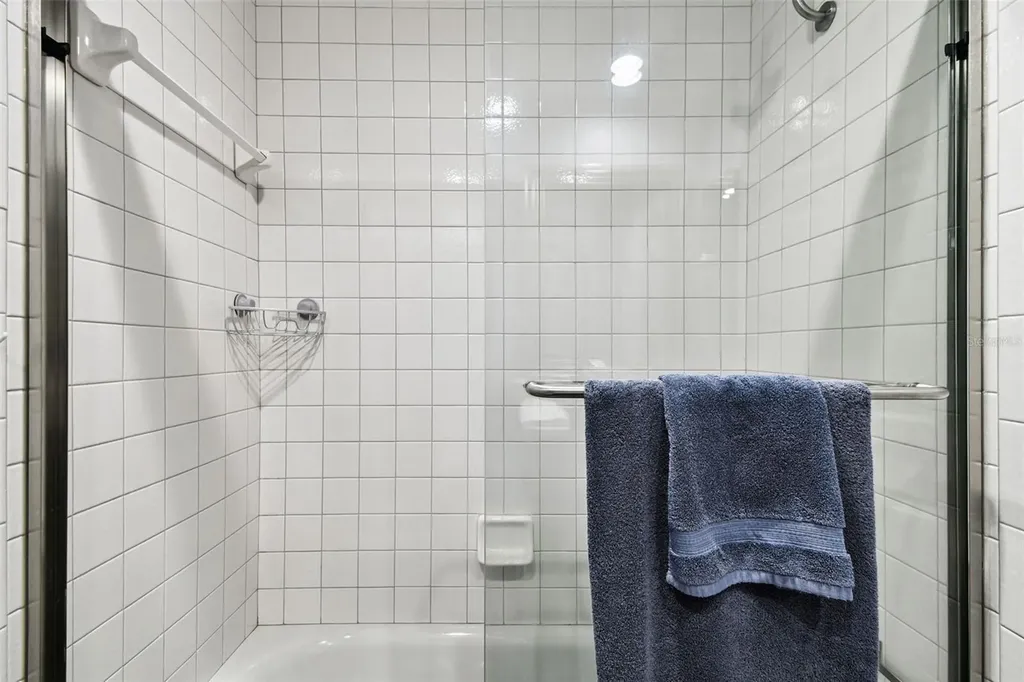 5 Island Park Place Dunedin FL 34698