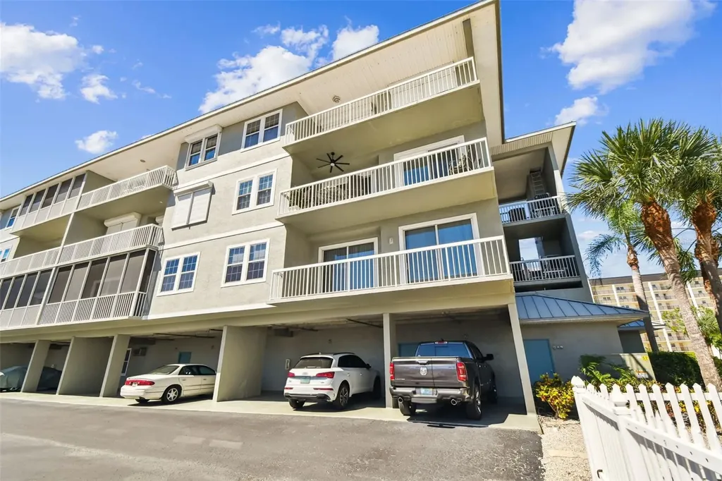 5 Island Park Place Dunedin FL 34698
