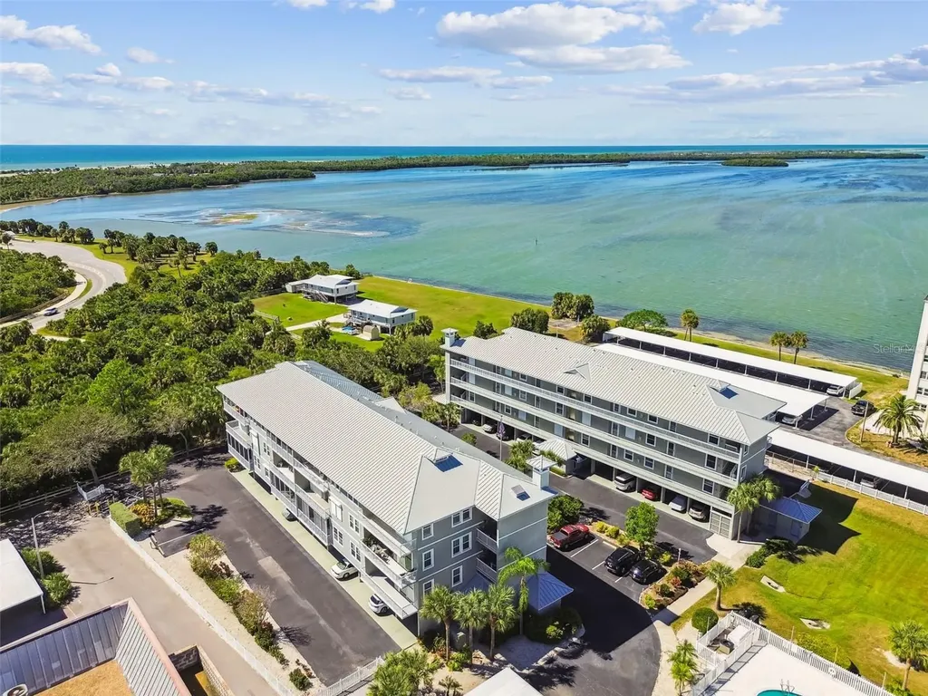 5 Island Park Place Dunedin FL 34698