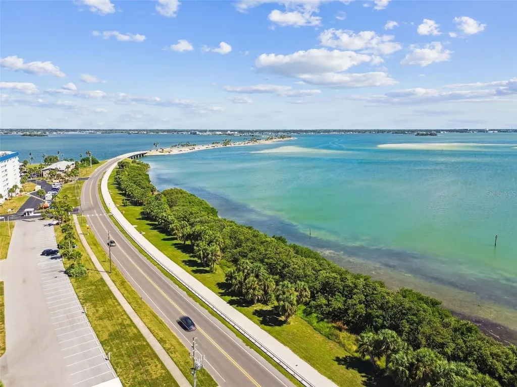 5 Island Park Place Dunedin FL 34698