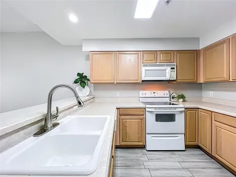 671 Sandy Neck Lane Altamonte Springs FL 32714
