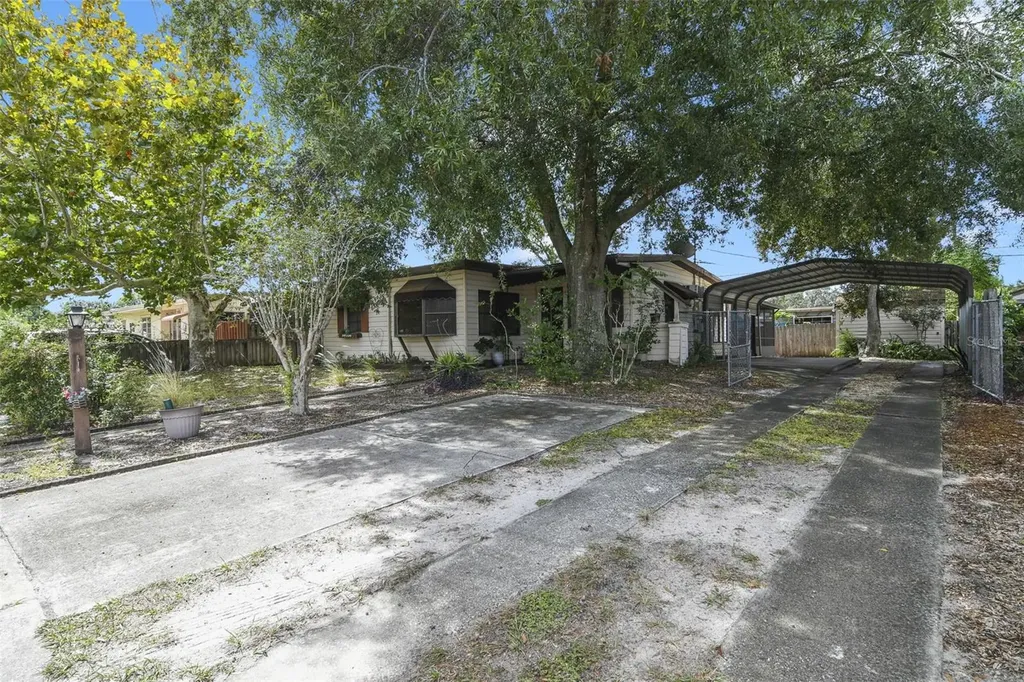 1418 Corinthian Avenue Deltona FL 32725