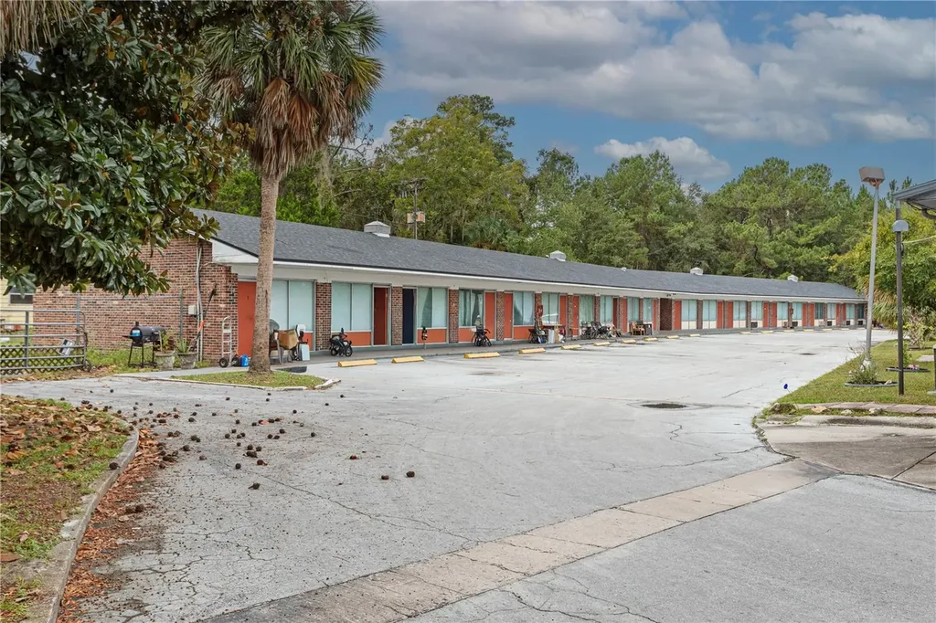 3816 W Us Highway 90 Lake City FL 32055