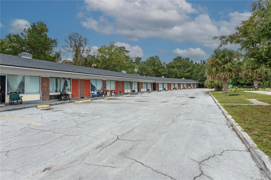 3816 W Us Highway 90 Lake City FL 32055