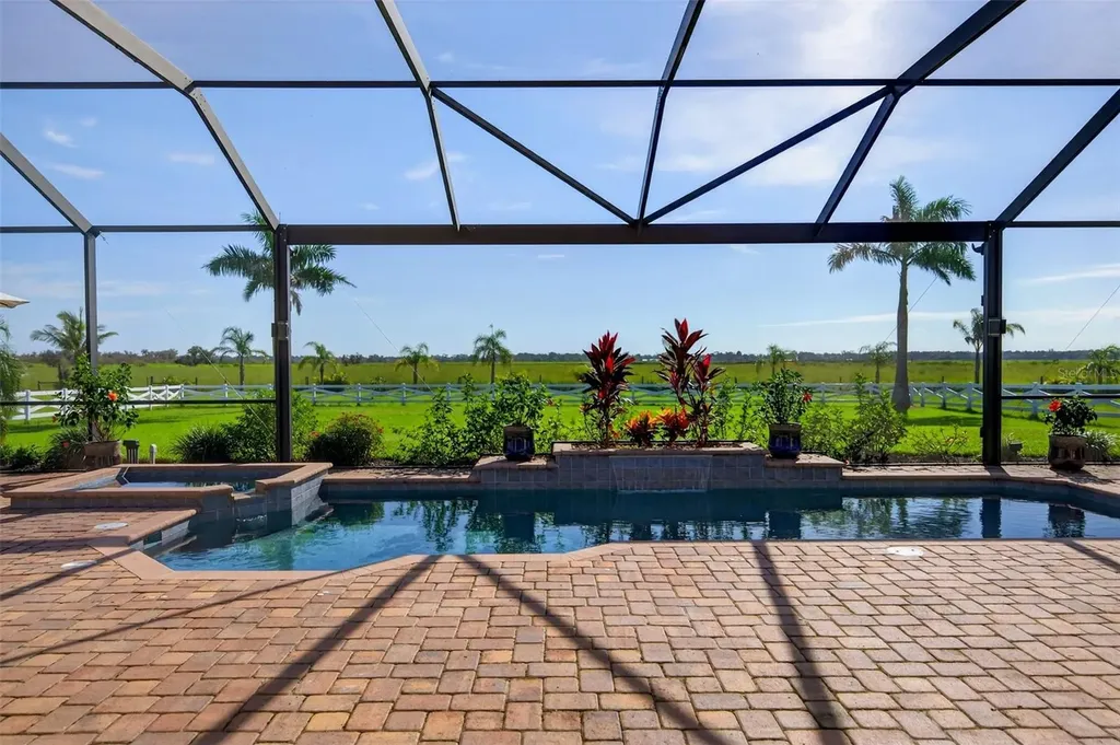 3487 Recurve Circle Sarasota FL 34240