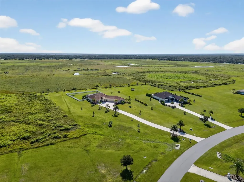 3487 Recurve Circle Sarasota FL 34240