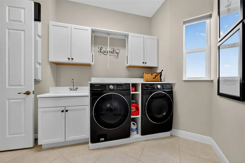 3487 Recurve Circle Sarasota FL 34240