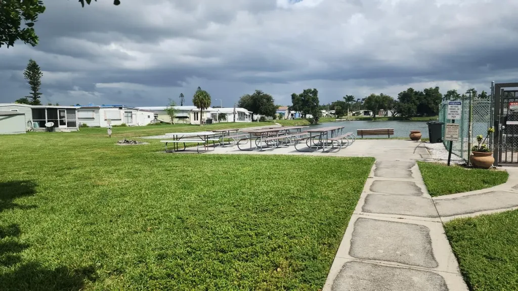 306 50th Avenue Plaza E Bradenton FL 34203
