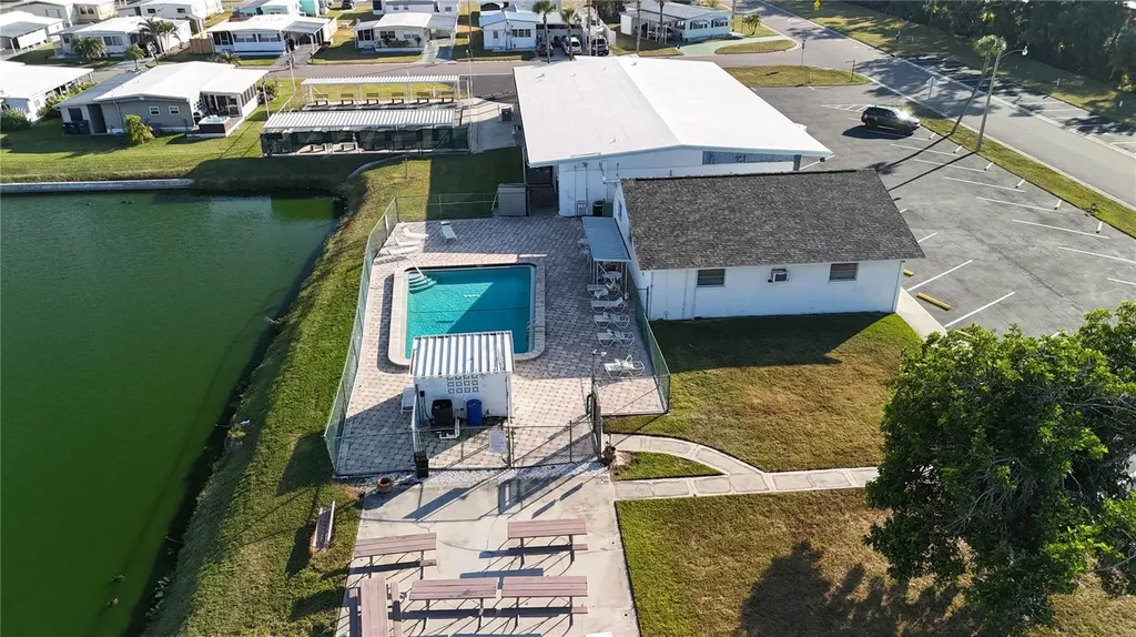 306 50th Avenue Plaza E Bradenton FL 34203