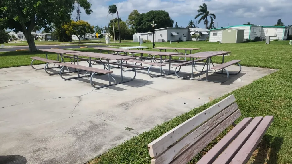 306 50th Avenue Plaza E Bradenton FL 34203