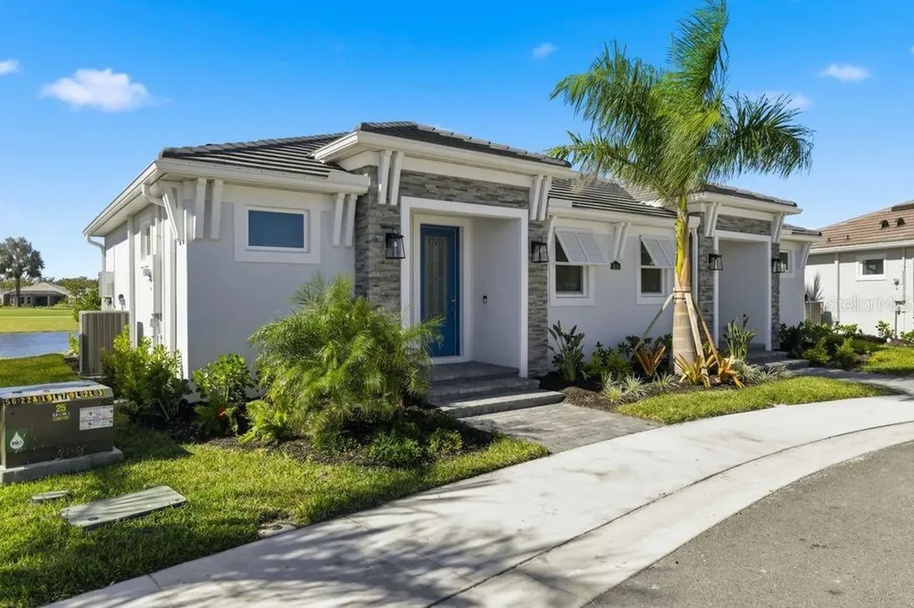 4054 Santa Caterina Boulevard Bradenton FL 34211