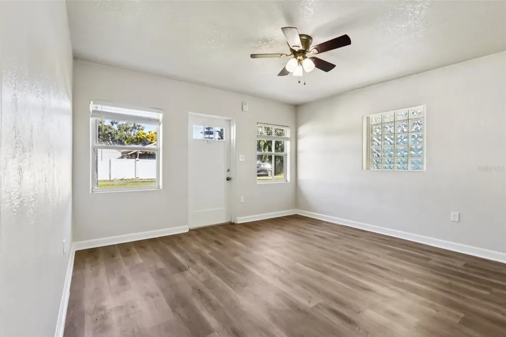 2620 Hawthorne Street Orlando FL 32806