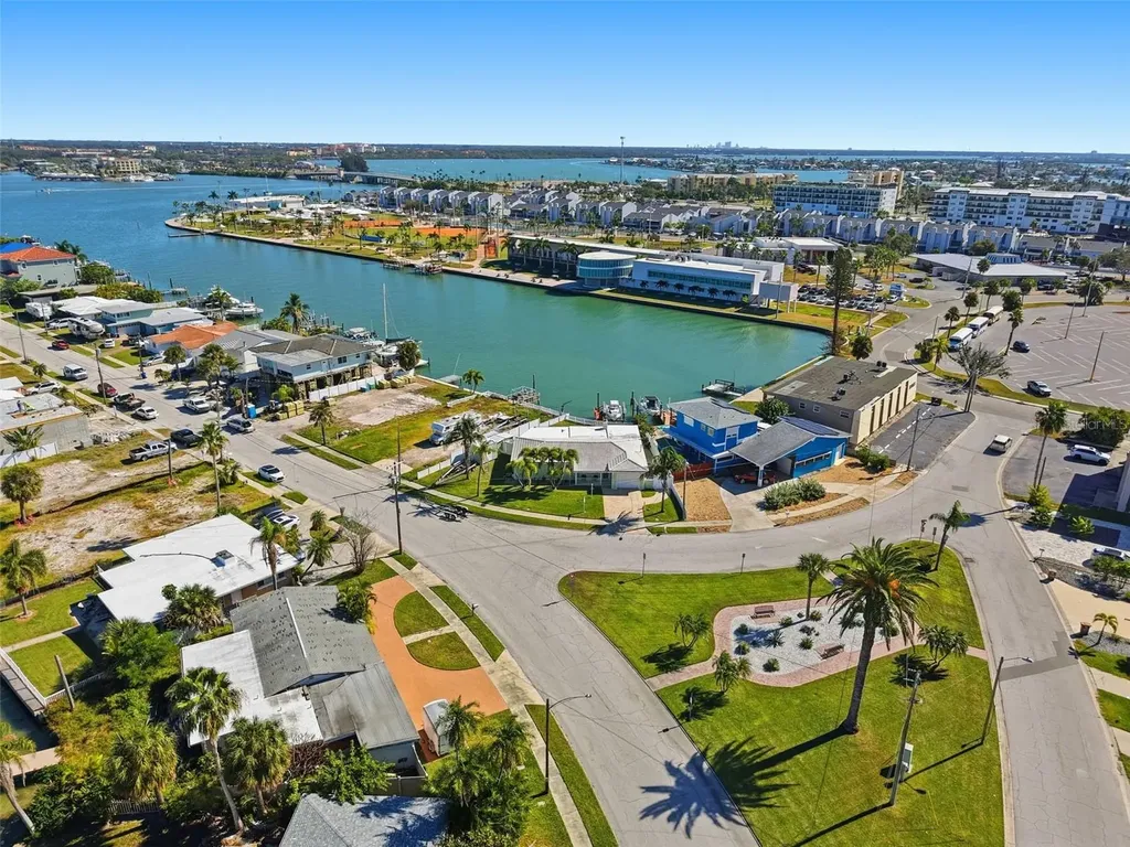 15302 Harbor Drive Madeira Beach FL 33708
