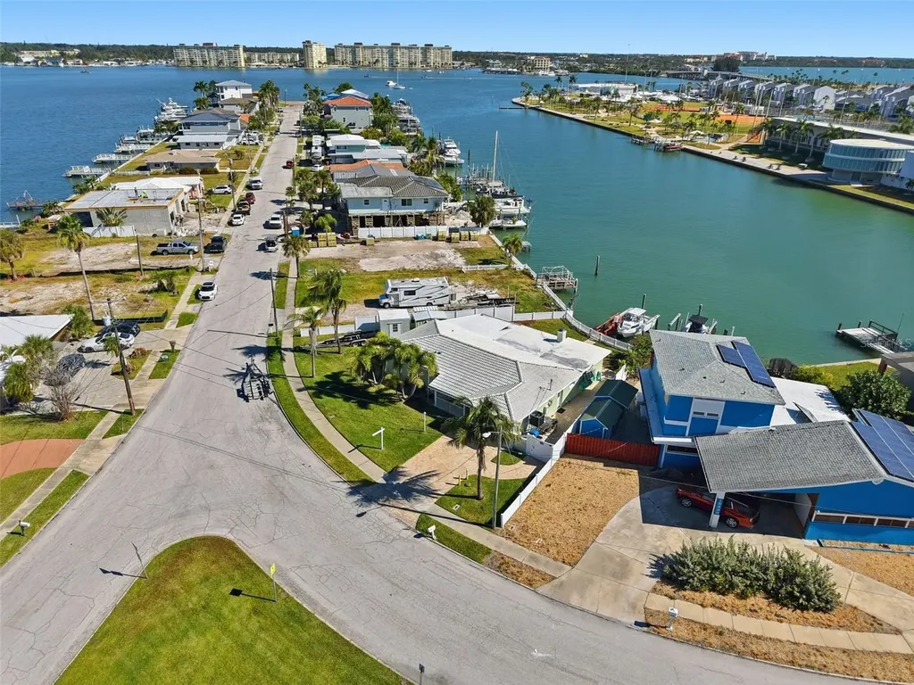 15302 Harbor Drive Madeira Beach FL 33708