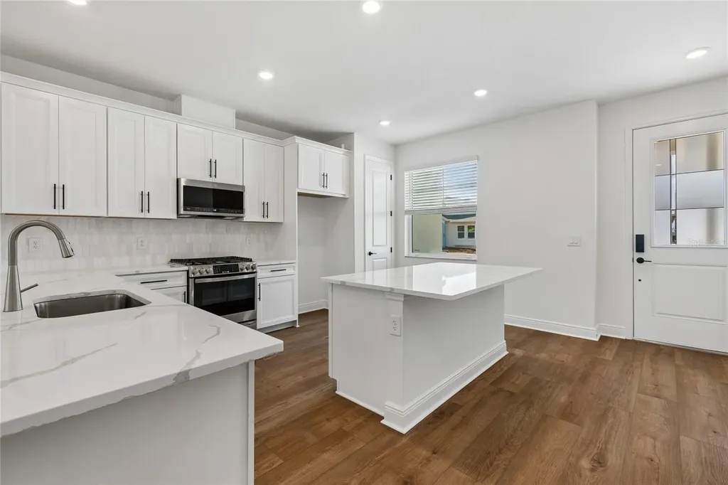 8215 Seaflower Parkway Bradenton FL 34210