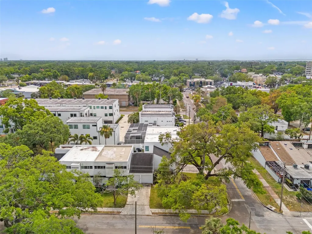 4522 W North B Street Tampa FL 33609