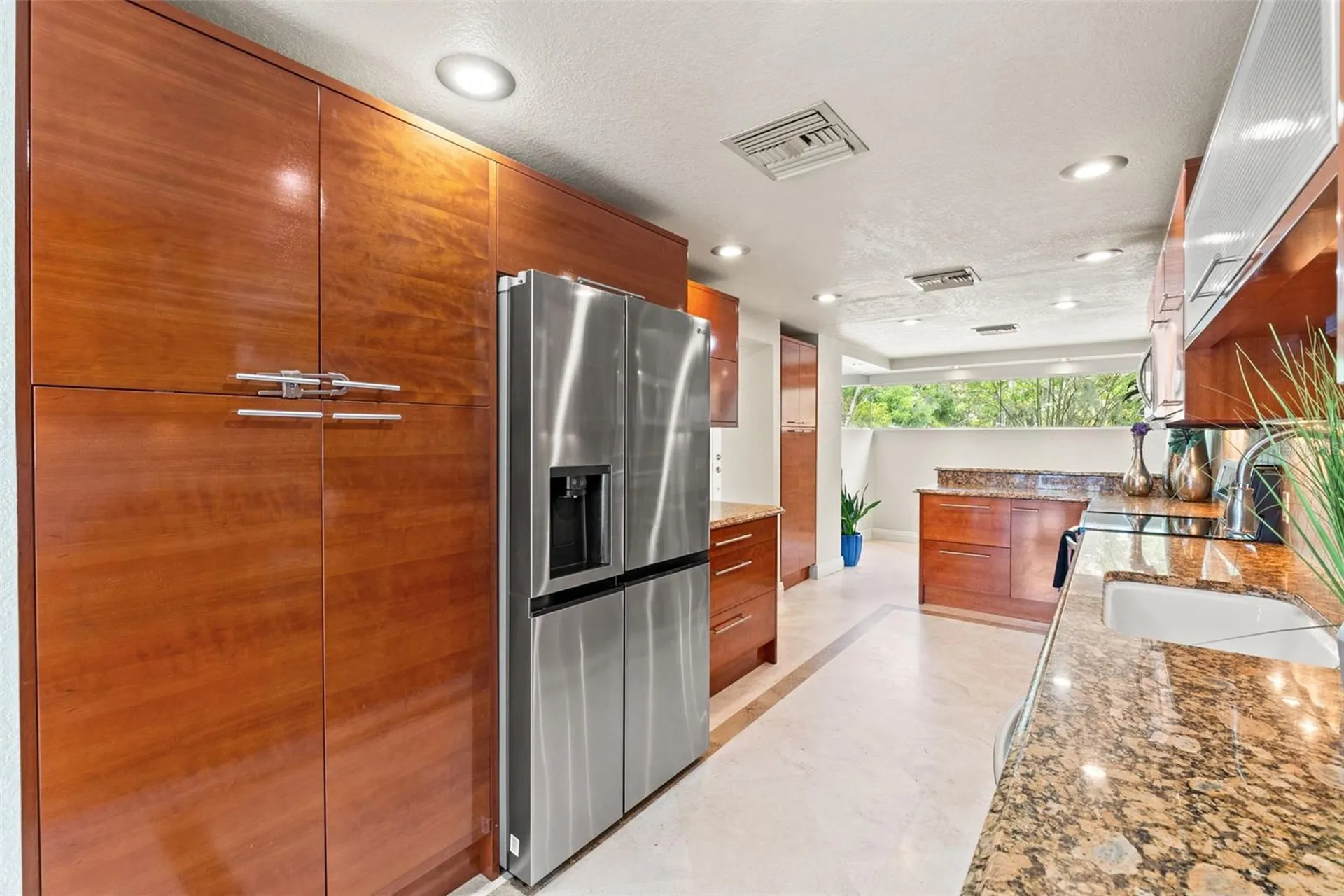 4522 W North B Street Tampa FL 33609