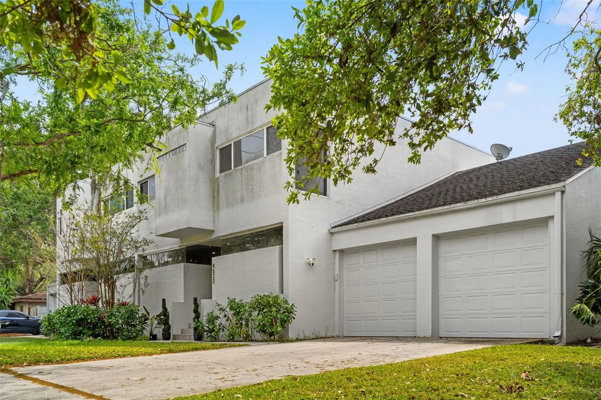4522 W North B Street Tampa FL 33609