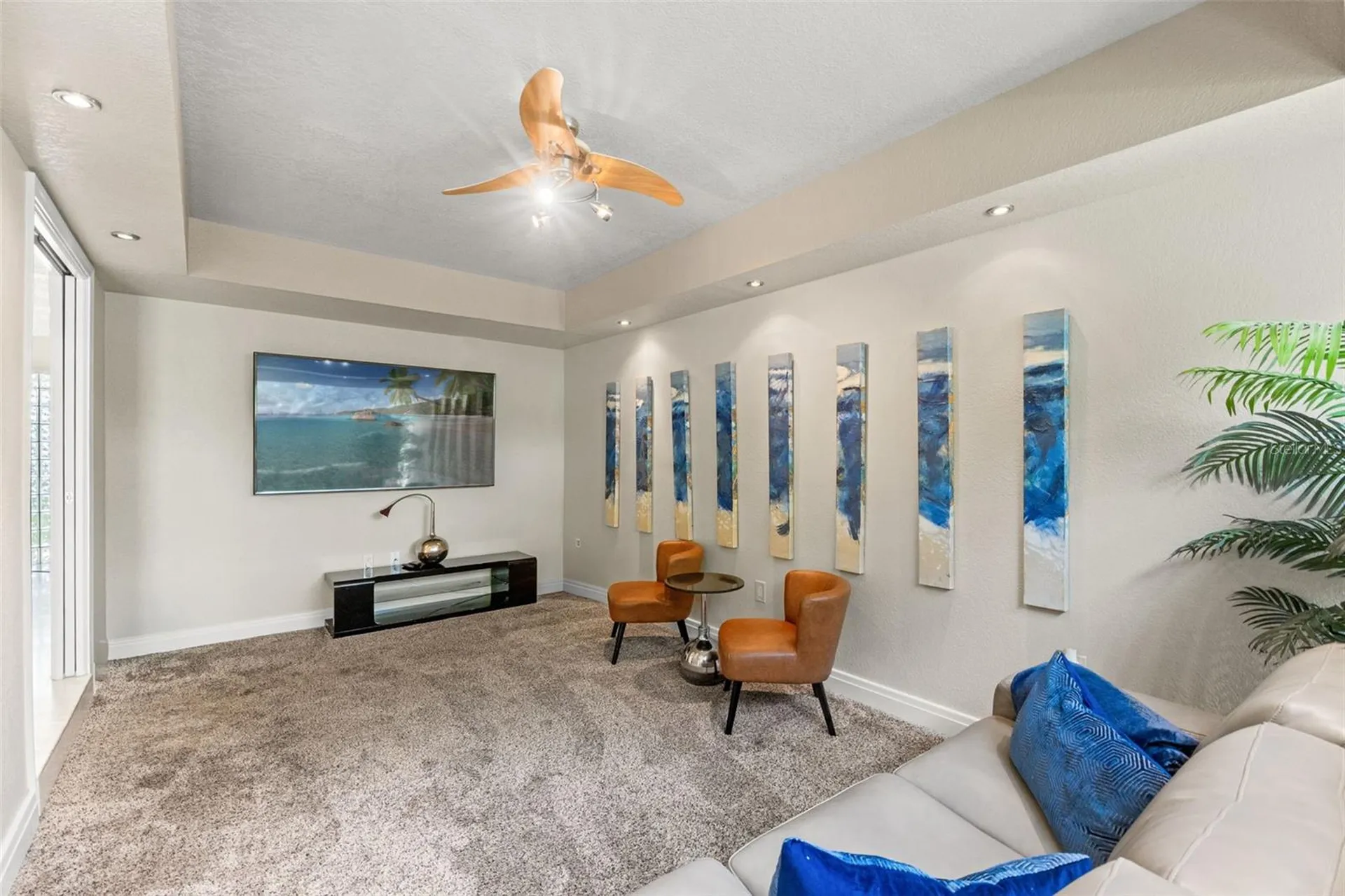4522 W North B Street Tampa FL 33609