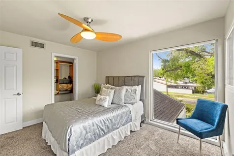4522 W North B Street Tampa FL 33609