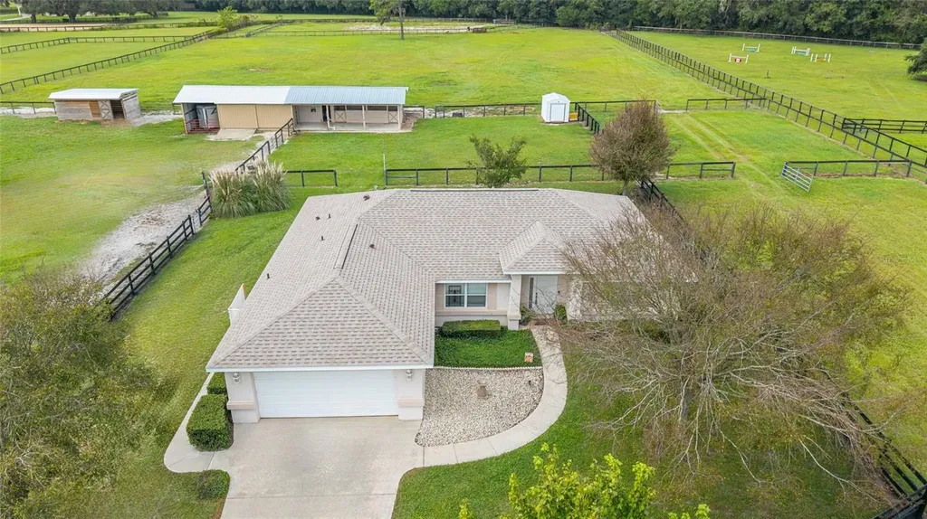 19630 SE 15th Place Morriston FL 32668