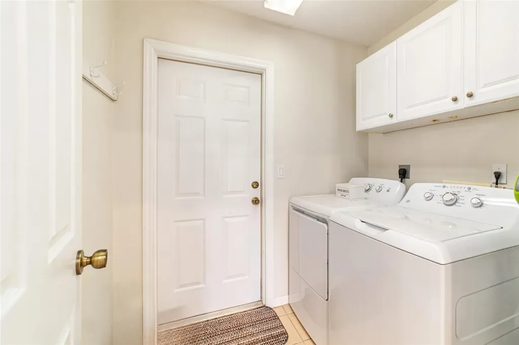 19630 SE 15th Place Morriston FL 32668