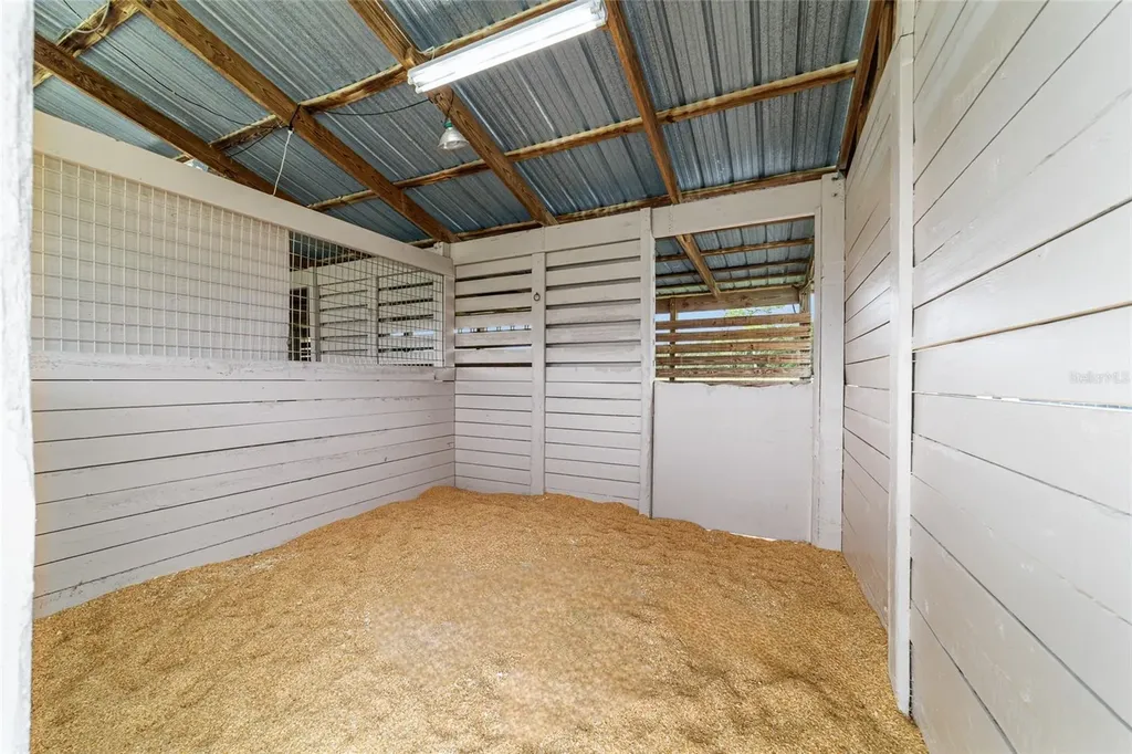 19630 SE 15th Place Morriston FL 32668